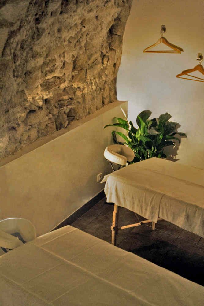 La cabine duo, deux tables côte à côte